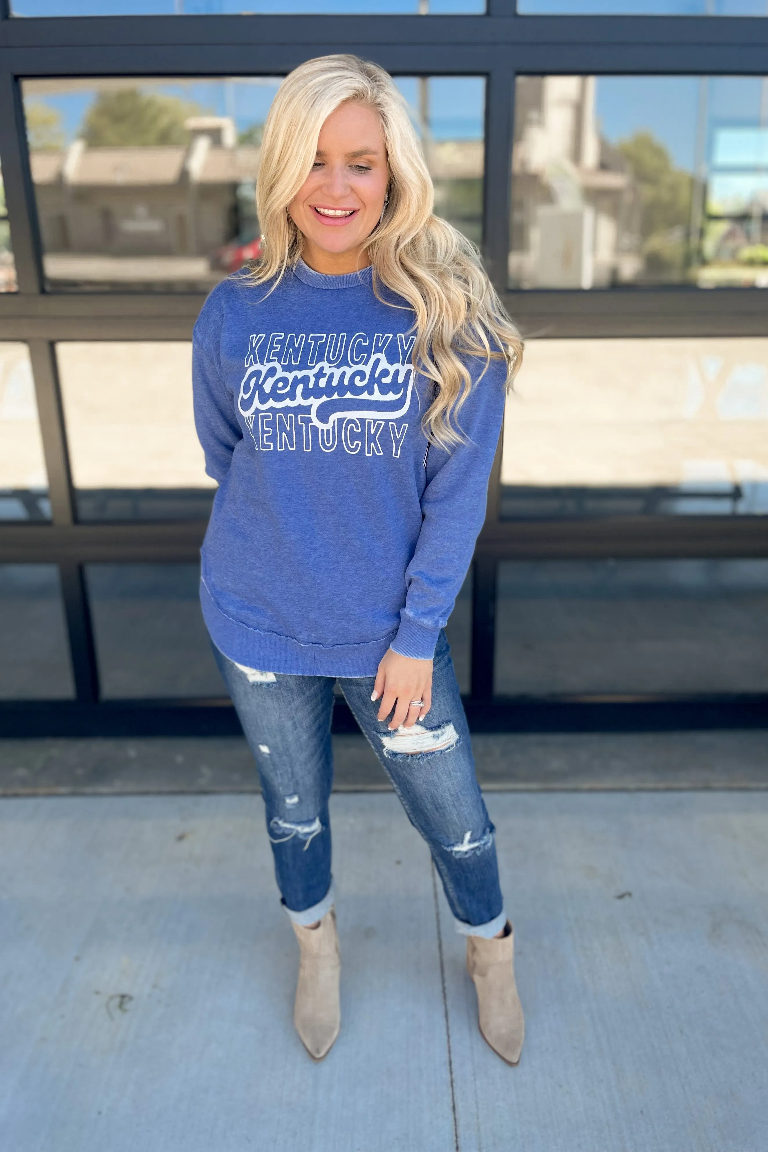 Scoop Hem Washed Kentucky Sweatshirt [S-3X]